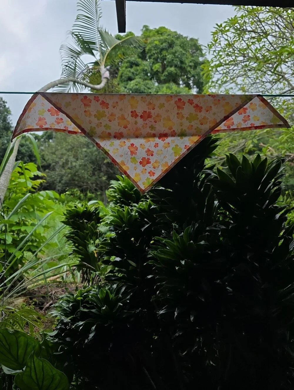 The Unbranded Brand stretch leaf #cottagecore